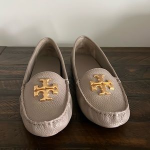 Tory Burch Outlet Leather Loafers, EUC, Size 8